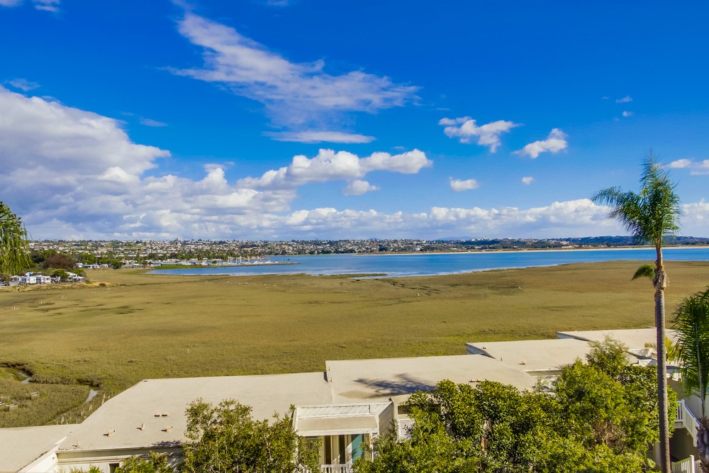 Virtual tour photo 28 of 39 for 4015 Crown Point Dr #309
