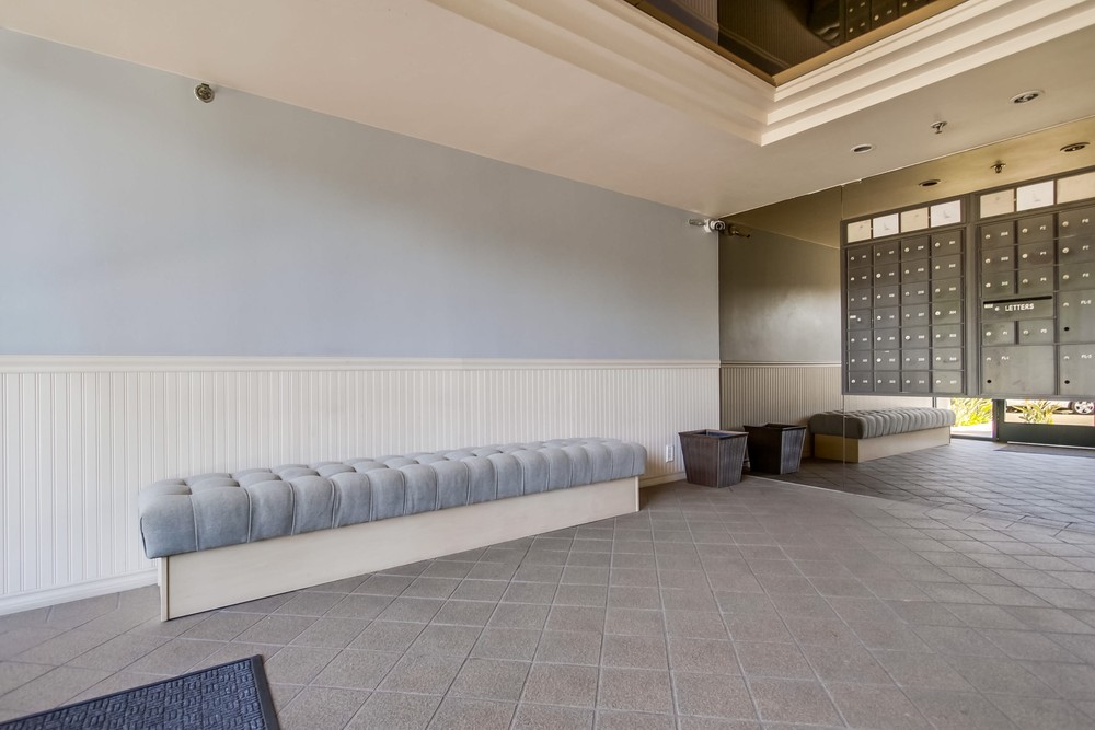 Virtual tour photo 32 of 39 for 4015 Crown Point Dr #309