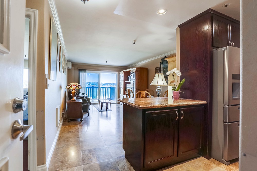 Virtual tour photo 3 of 25 for 4015 Crown Point Dr UNIT 208