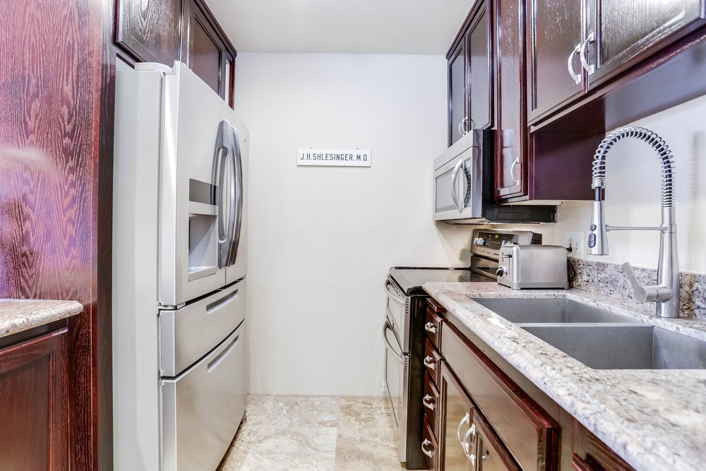 Virtual tour photo 12 of 25 for 4015 Crown Point Dr UNIT 208