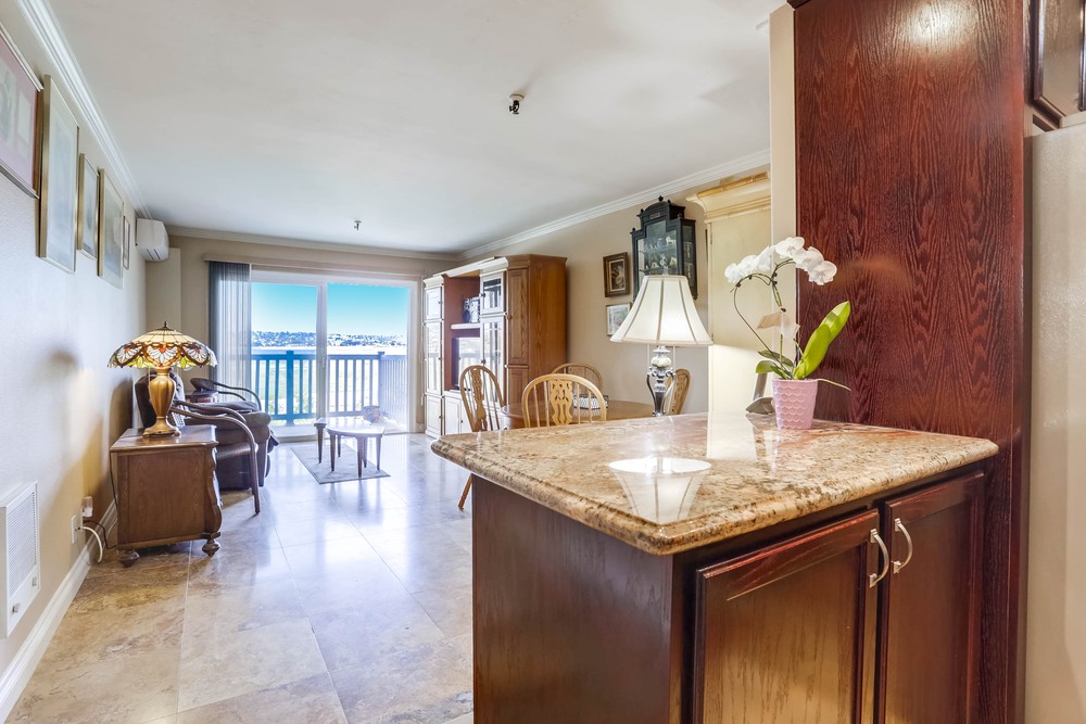 Virtual tour photo 13 of 25 for 4015 Crown Point Dr UNIT 208