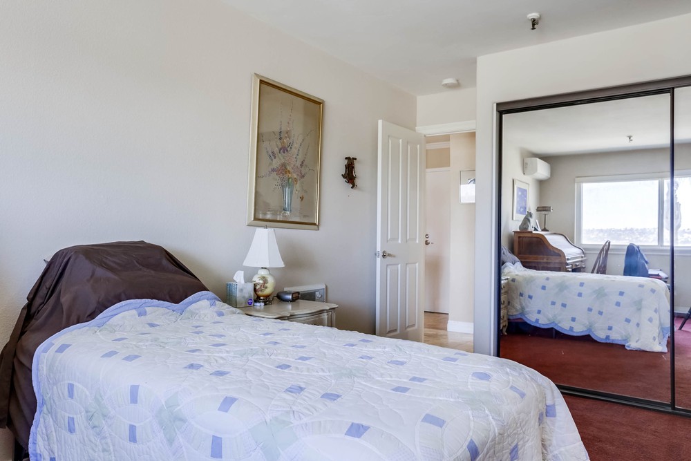 Virtual tour photo 17 of 25 for 4015 Crown Point Dr UNIT 208