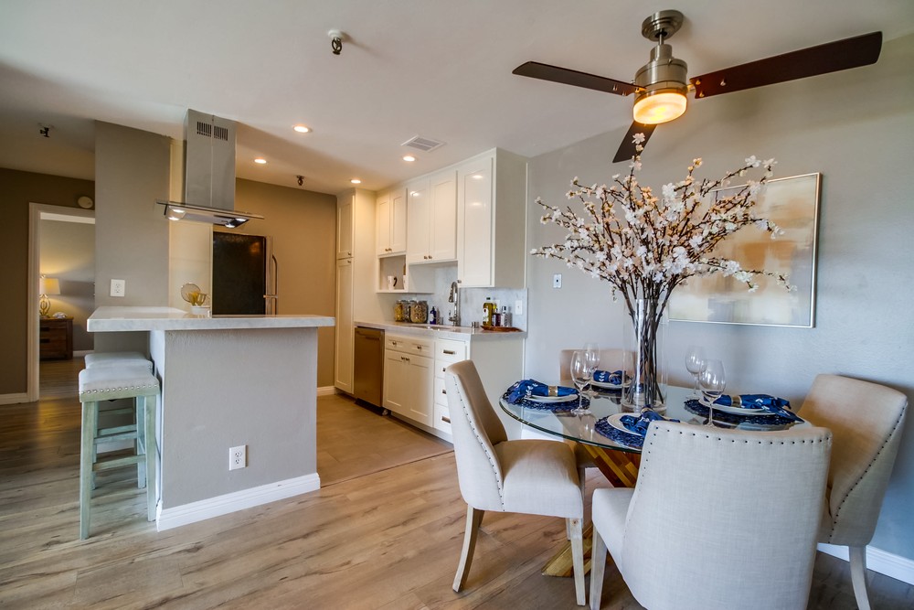Virtual tour photo 15 of 42 for 4015 Crown Point Dr