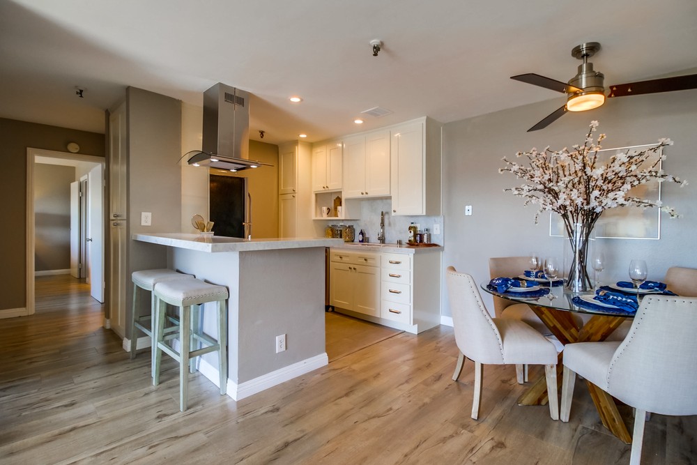 Virtual tour photo 16 of 42 for 4015 Crown Point Dr