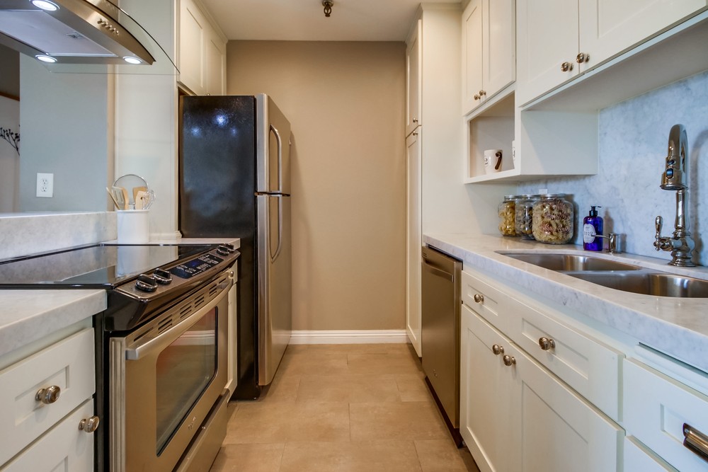 Virtual tour photo 21 of 42 for 4015 Crown Point Dr