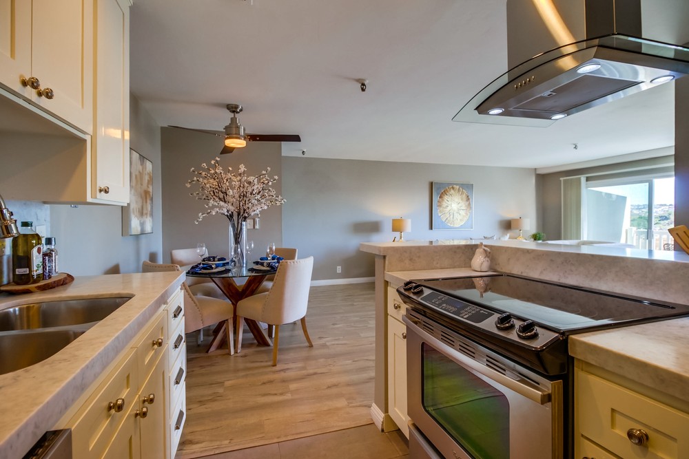 Virtual tour photo 23 of 42 for 4015 Crown Point Dr