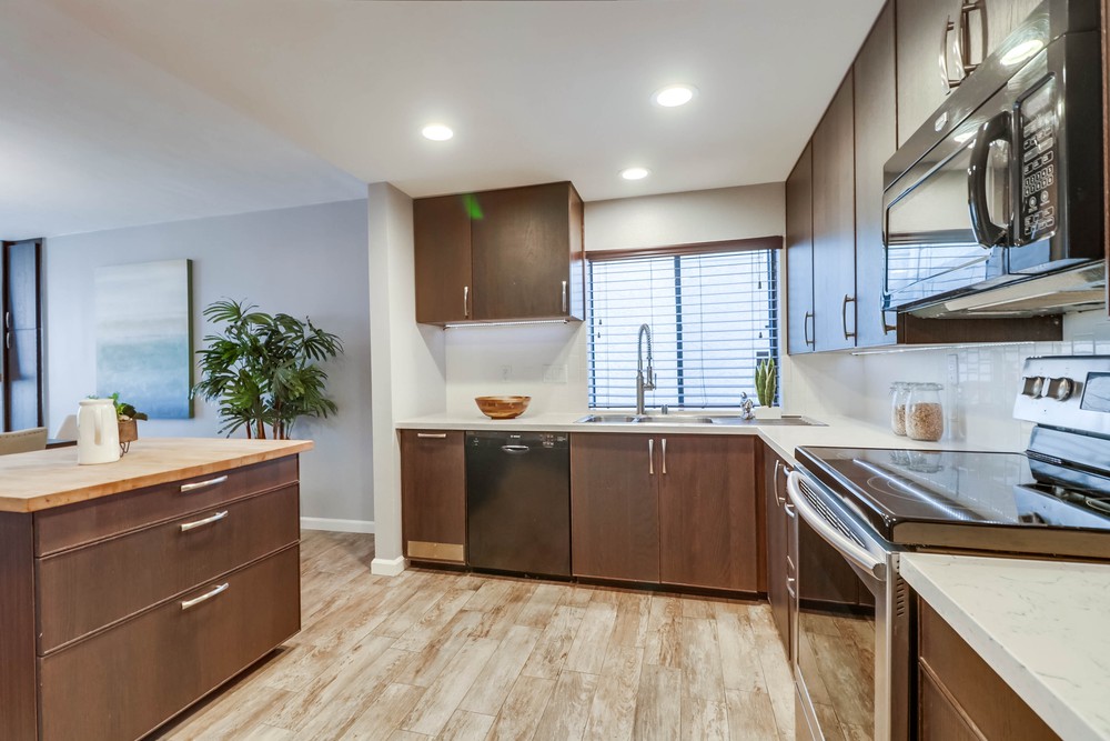 Virtual tour photo 22 of 52 for 4016 Gresham St