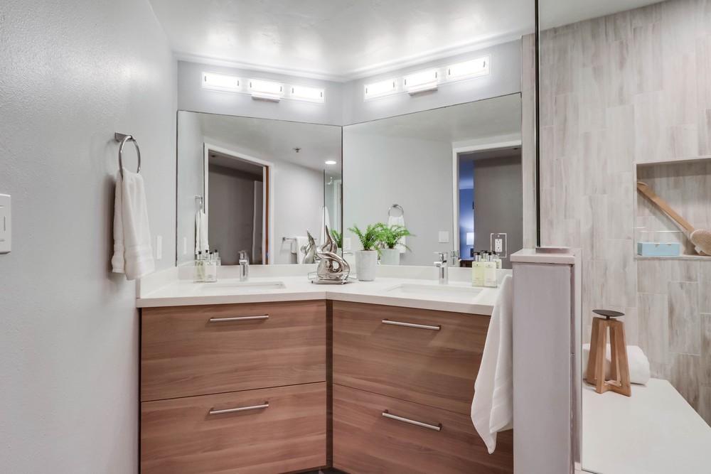 Virtual tour photo 28 of 52 for 4016 Gresham St
