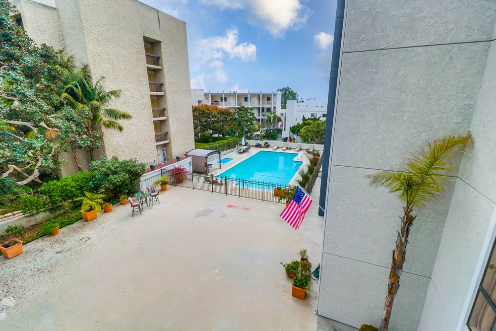 Virtual tour photo 41 of 52 for 4016 Gresham St
