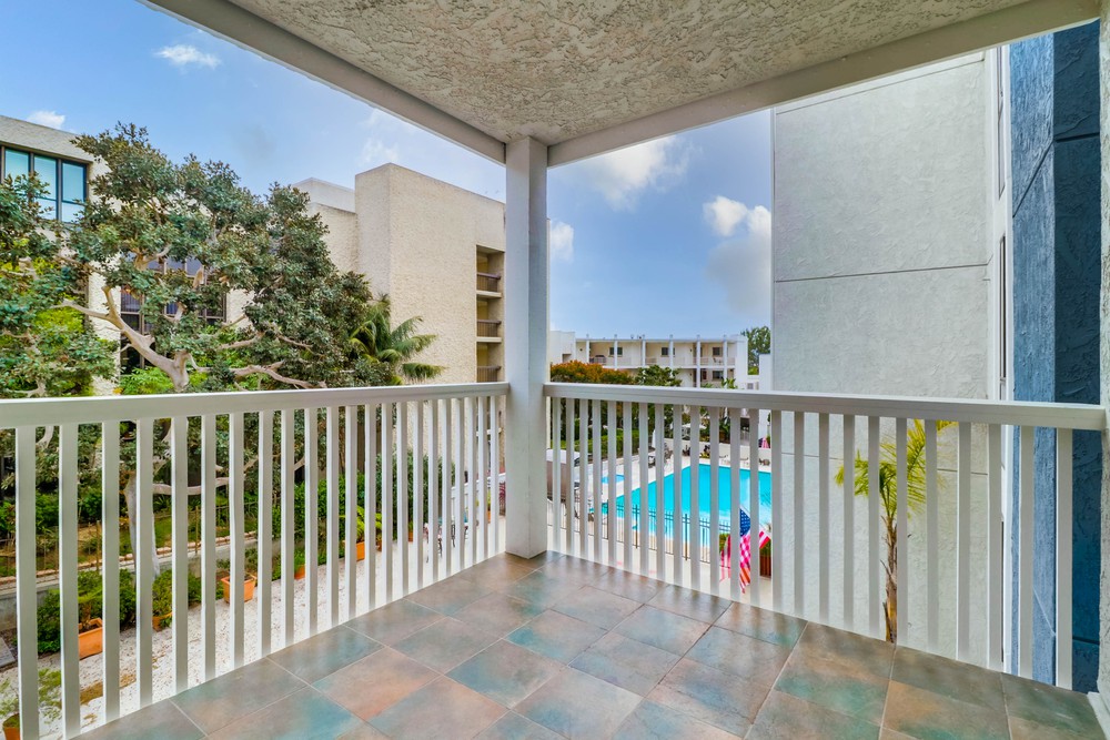 Virtual tour photo 42 of 52 for 4016 Gresham St