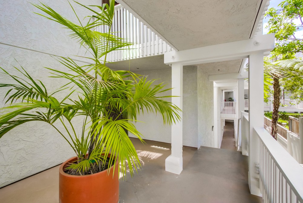 Virtual tour photo 7 of 44 for 4016 Gresham St
