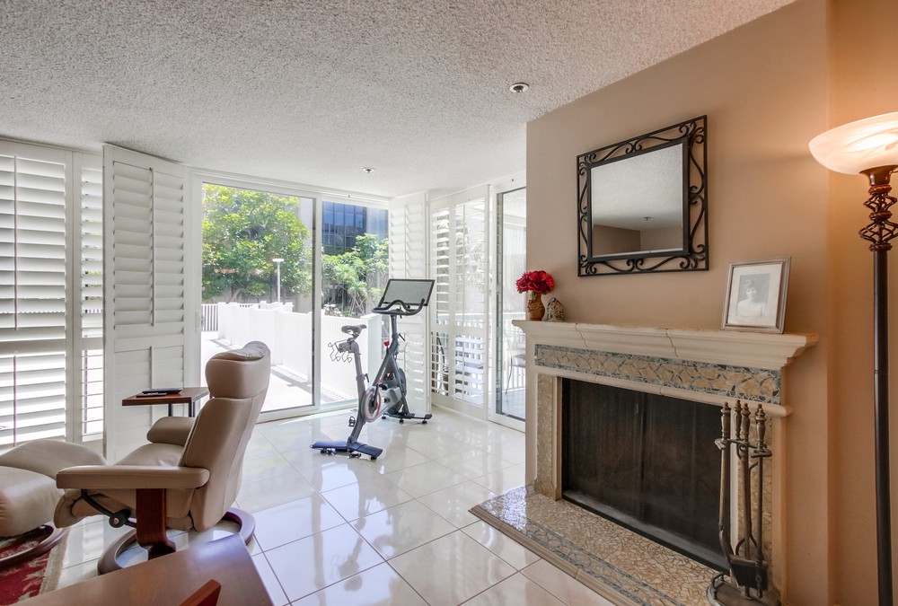 Virtual tour photo 12 of 44 for 4016 Gresham St
