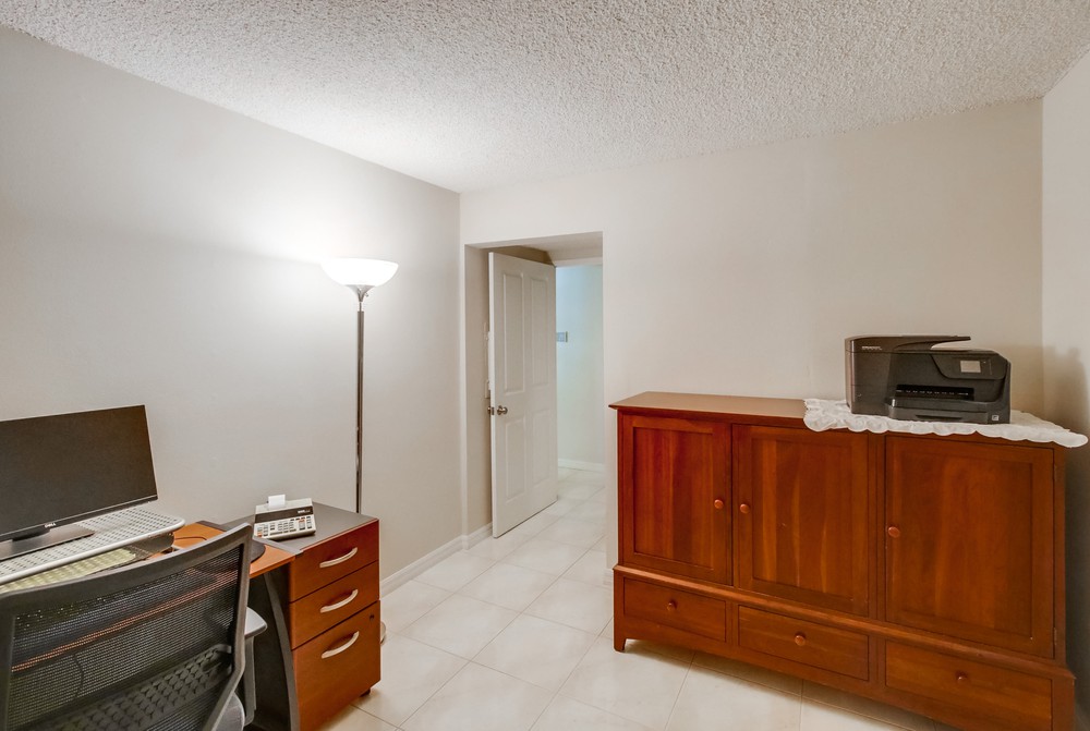 Virtual tour photo 31 of 44 for 4016 Gresham St