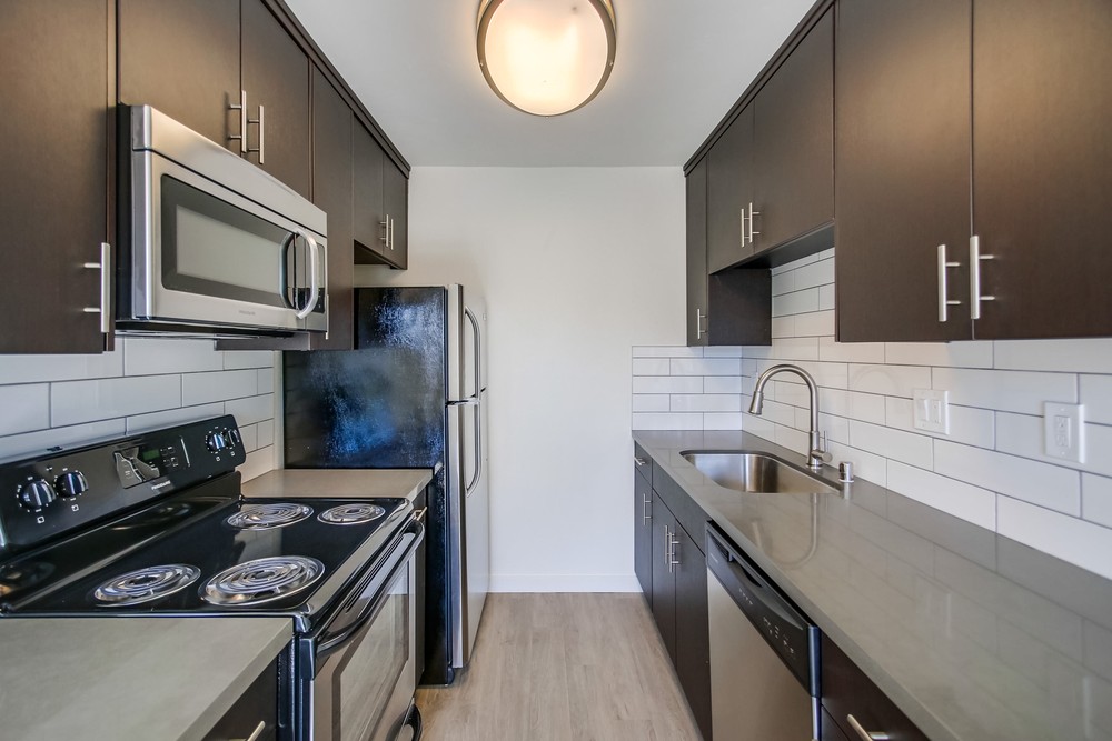 Virtual tour photo 18 of 37 for 4018 Alabama St