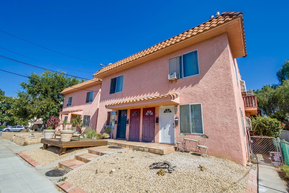 Virtual tour photo 8 of 41 for 402 Arbor Dr