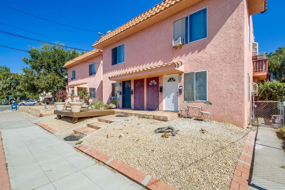 Virtual tour photo 9 of 41 for 402 Arbor Dr