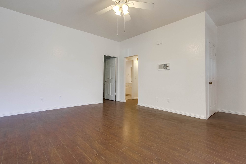 Virtual tour photo 14 of 41 for 402 Arbor Dr