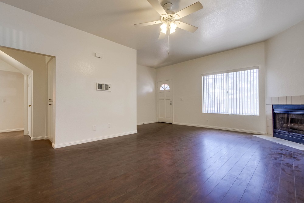 Virtual tour photo 16 of 41 for 402 Arbor Dr