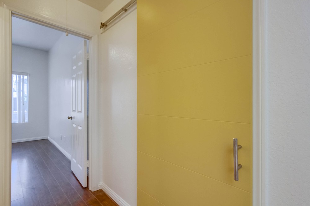 Virtual tour photo 28 of 41 for 402 Arbor Dr