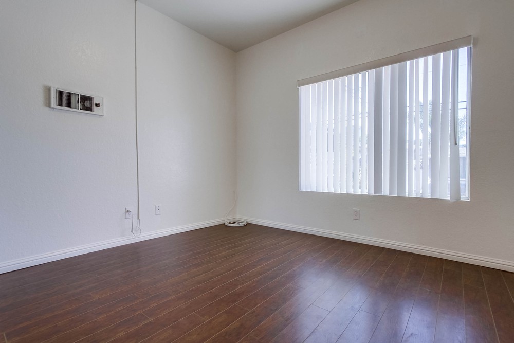 Virtual tour photo 29 of 41 for 402 Arbor Dr