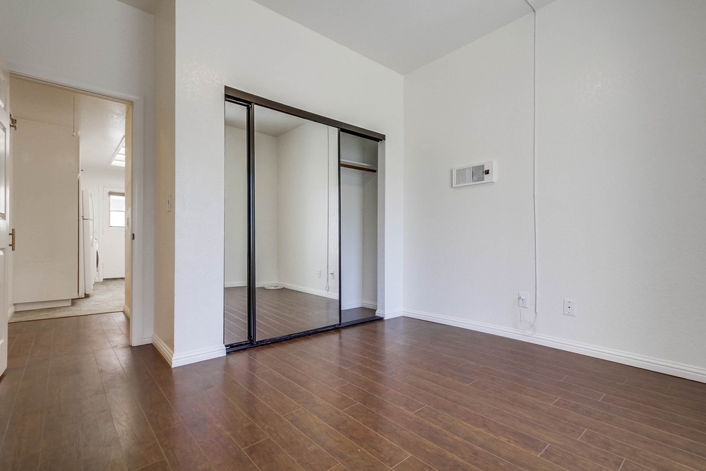 Virtual tour photo 31 of 41 for 402 Arbor Dr