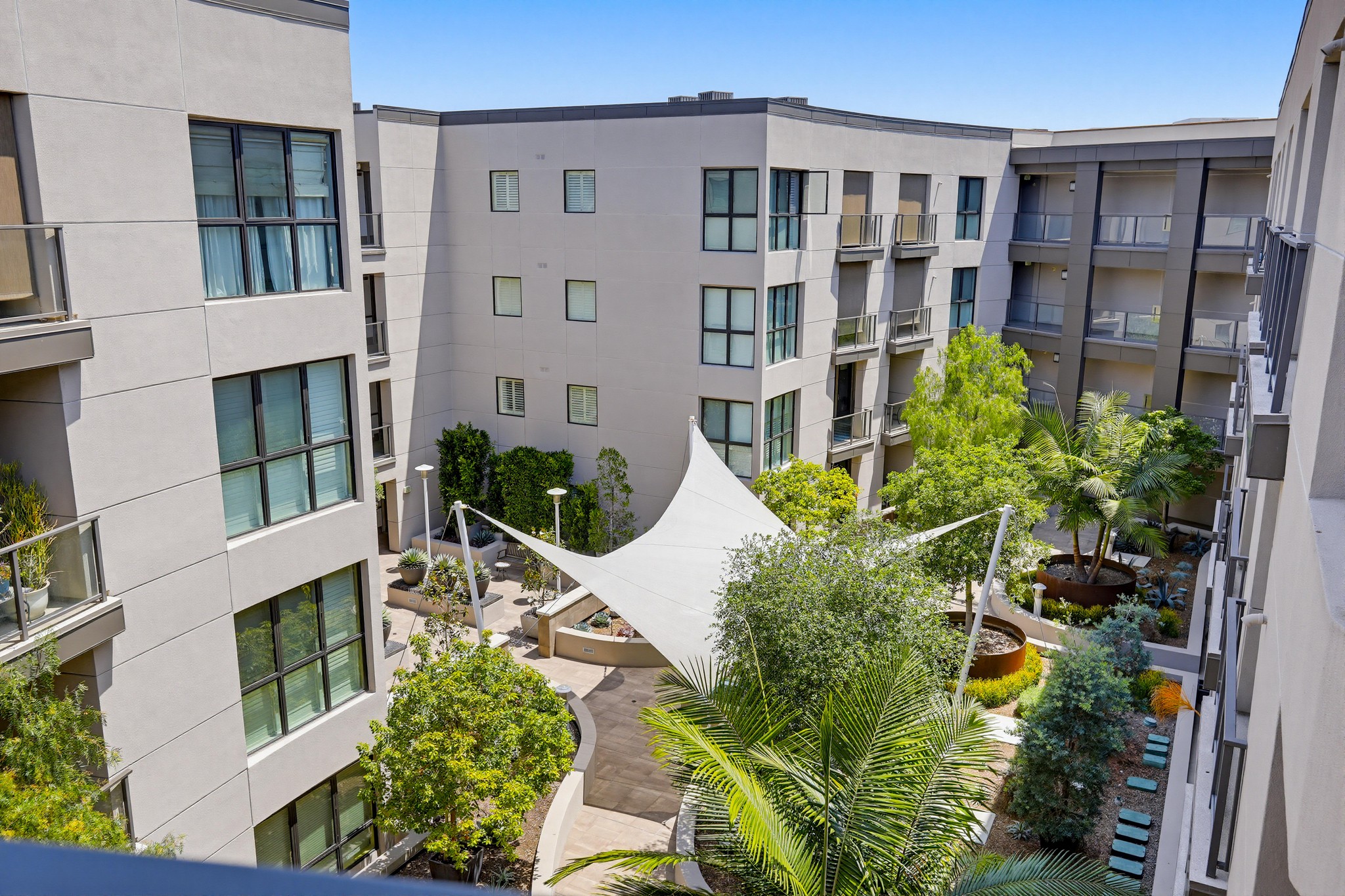 Virtual tour photo 4 of 68 for 402 Rockefeller UNIT 406