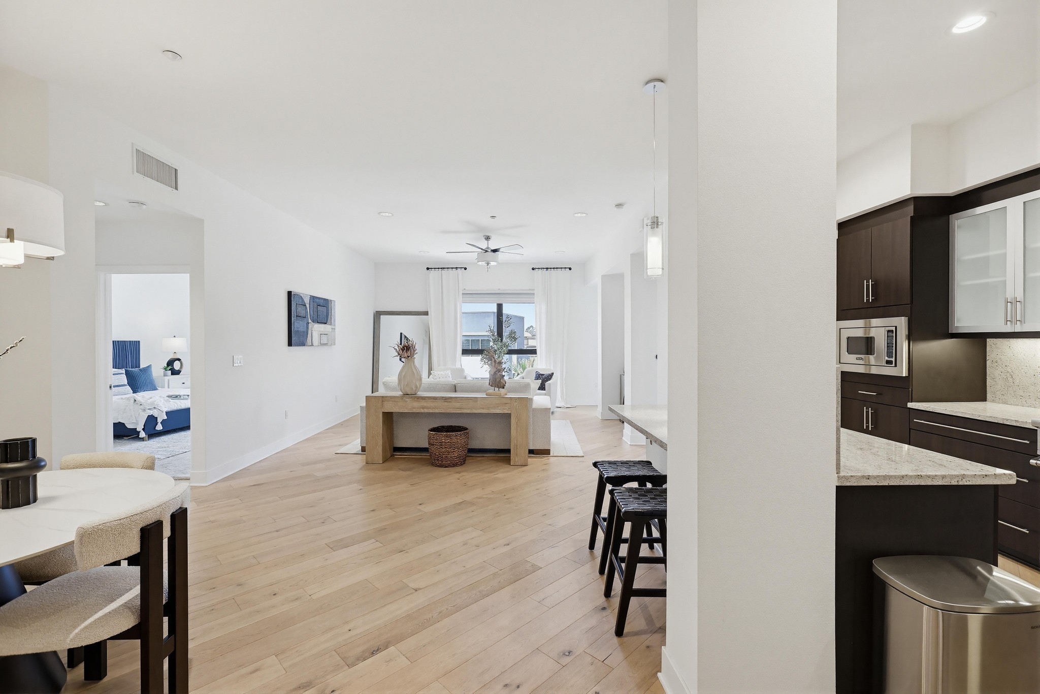 Virtual tour photo 6 of 68 for 402 Rockefeller UNIT 406