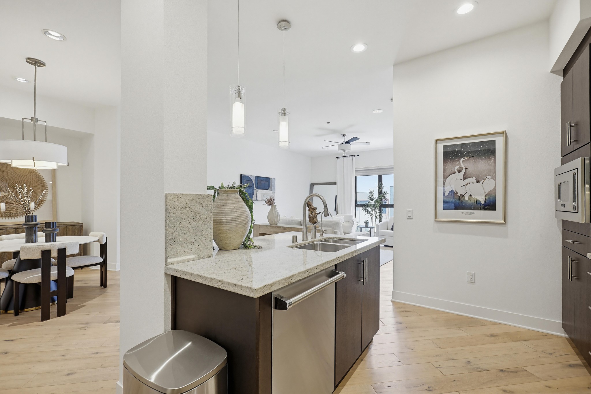 Virtual tour photo 14 of 68 for 402 Rockefeller UNIT 406