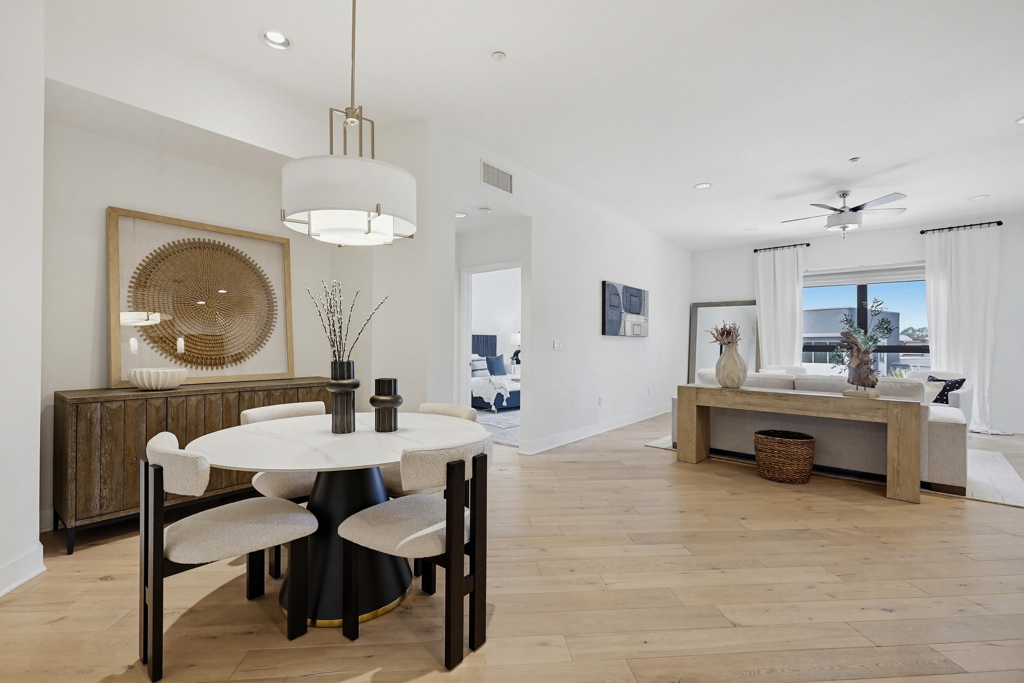 Virtual tour photo 17 of 68 for 402 Rockefeller UNIT 406