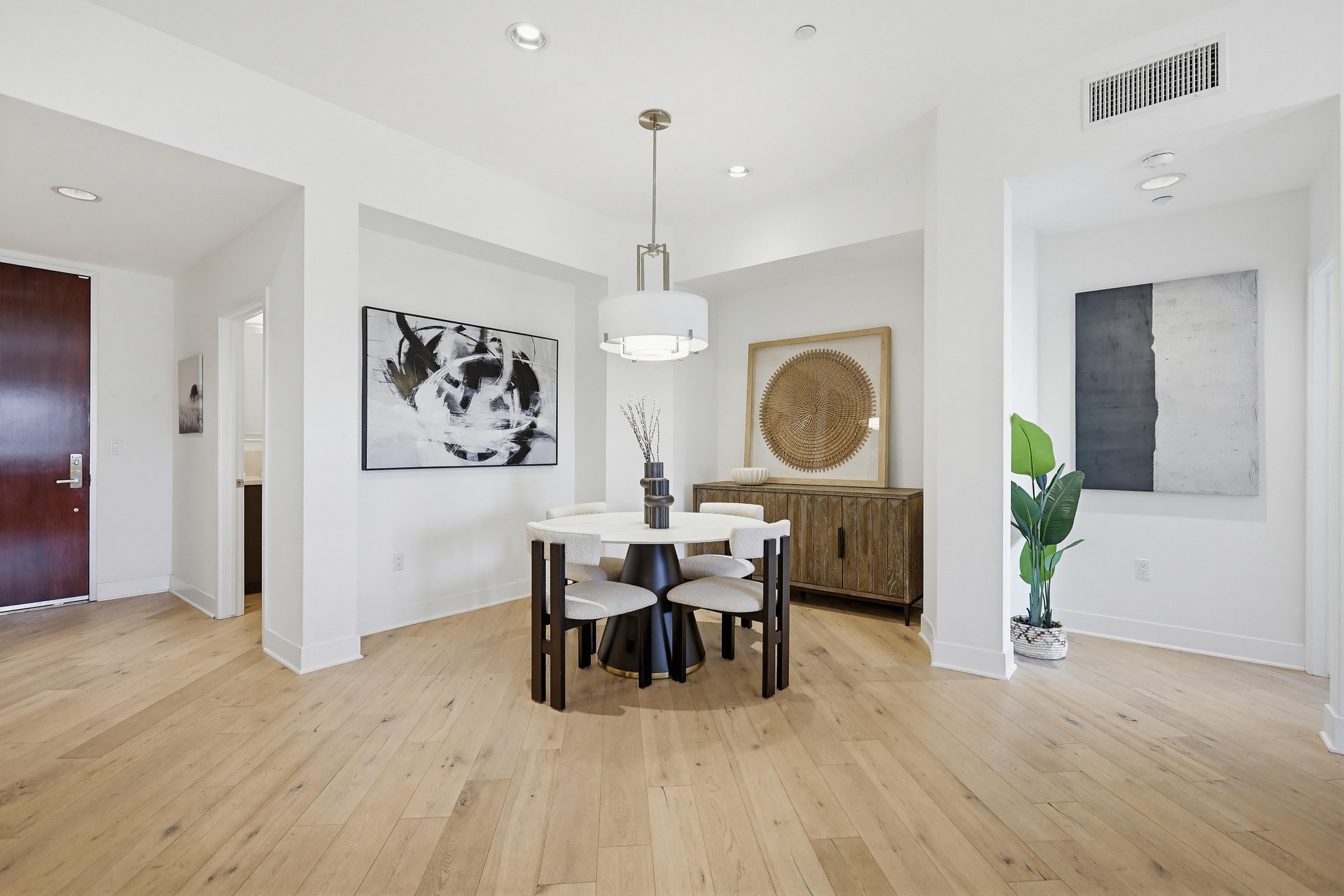 Virtual tour photo 19 of 68 for 402 Rockefeller UNIT 406