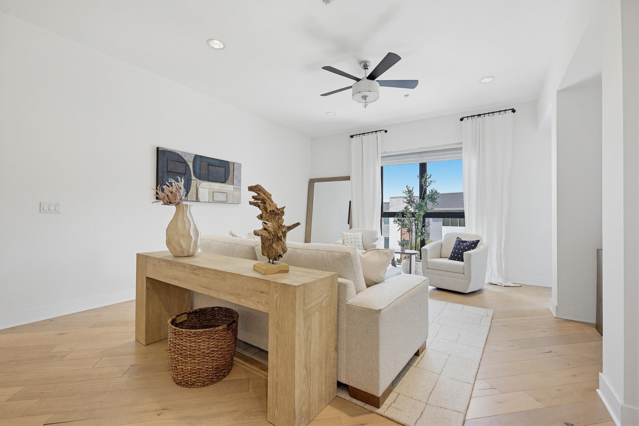 Virtual tour photo 23 of 68 for 402 Rockefeller UNIT 406