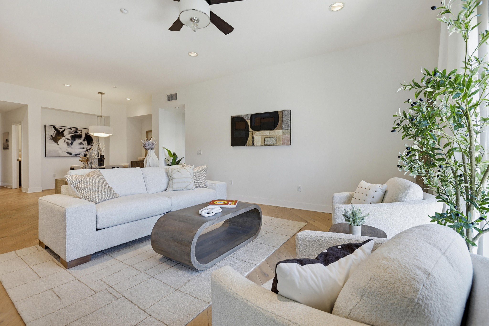 Virtual tour photo 26 of 68 for 402 Rockefeller UNIT 406