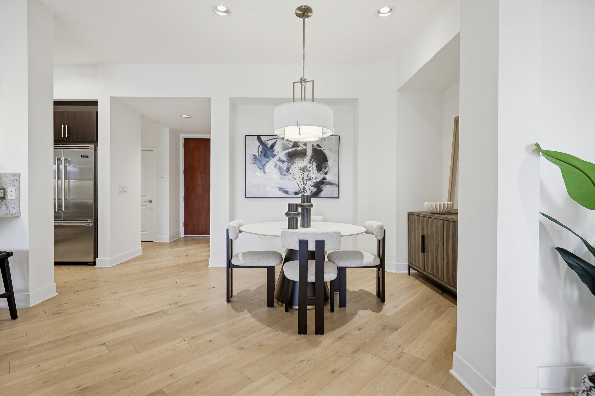 Virtual tour photo 29 of 68 for 402 Rockefeller UNIT 406