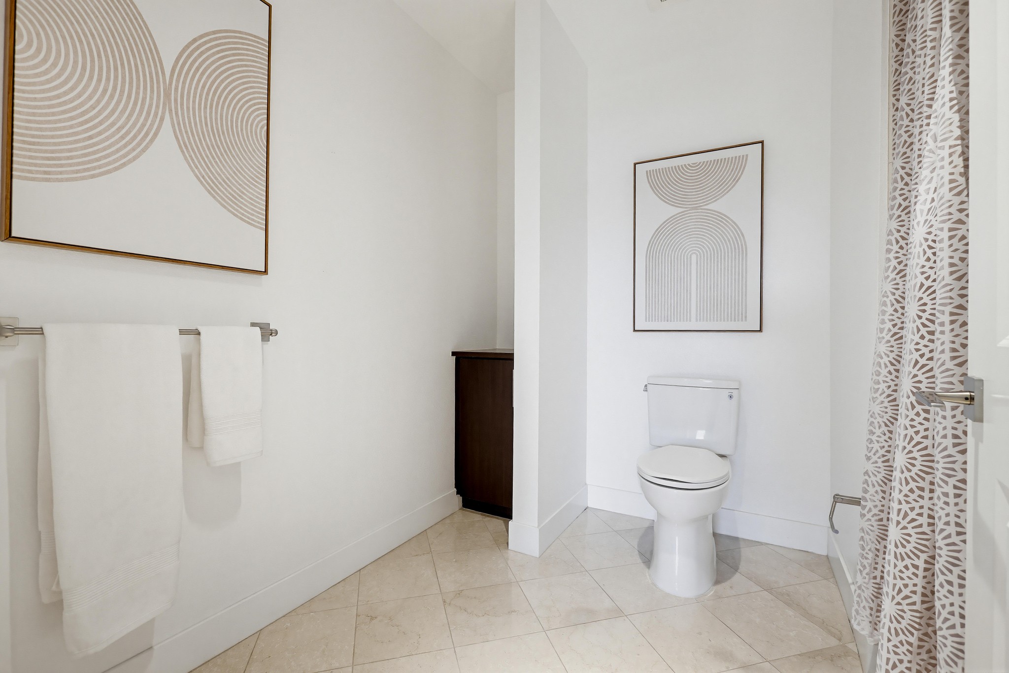 Virtual tour photo 37 of 68 for 402 Rockefeller UNIT 406