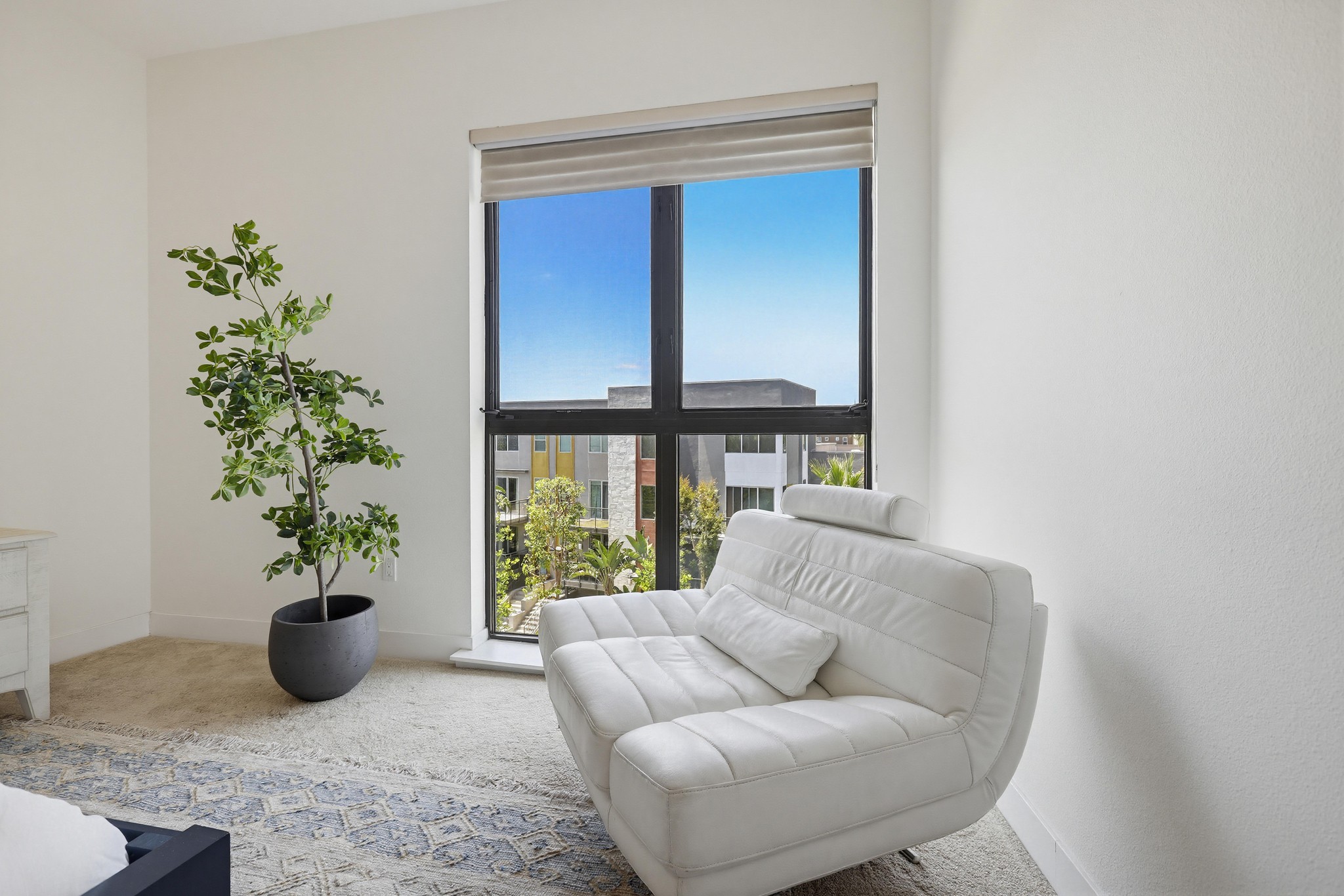 Virtual tour photo 44 of 68 for 402 Rockefeller UNIT 406