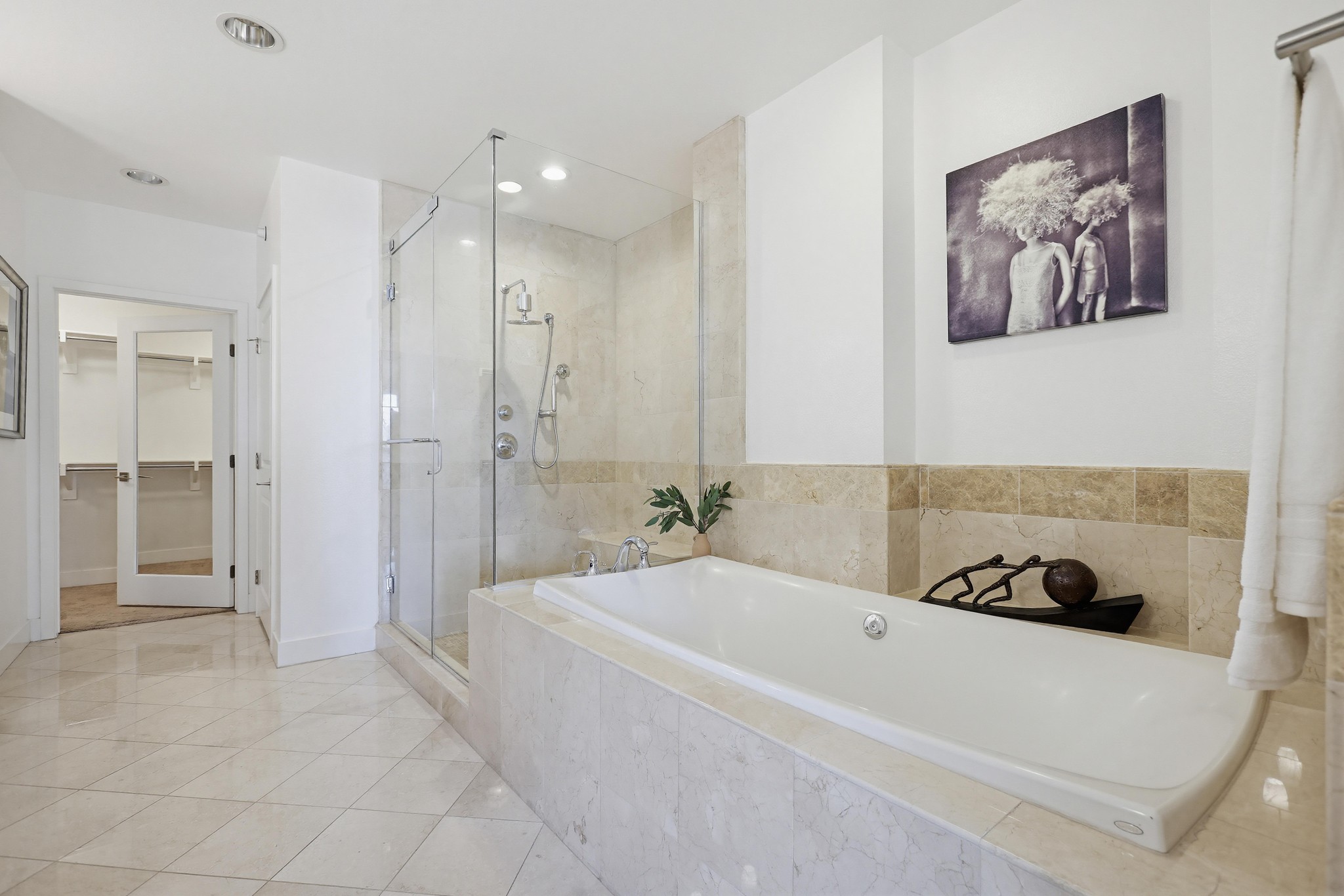 Virtual tour photo 46 of 68 for 402 Rockefeller UNIT 406