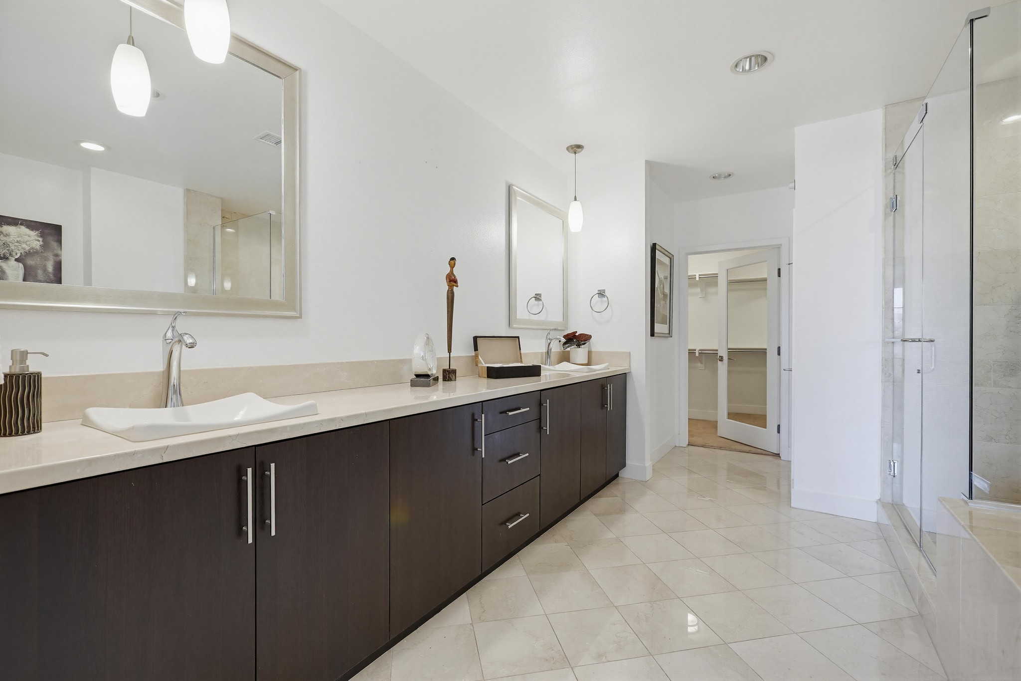 Virtual tour photo 47 of 68 for 402 Rockefeller UNIT 406