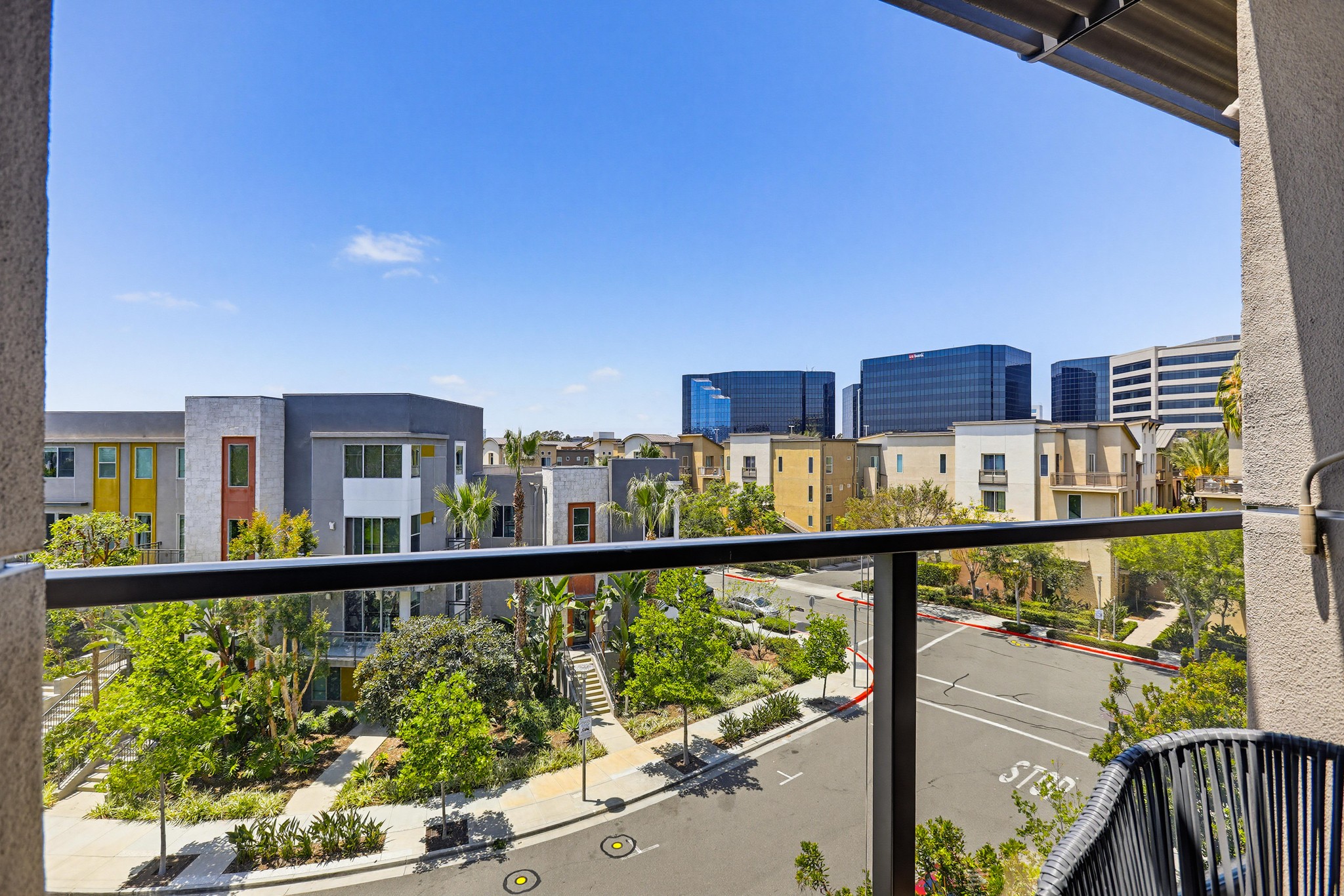 Virtual tour photo 57 of 68 for 402 Rockefeller UNIT 406