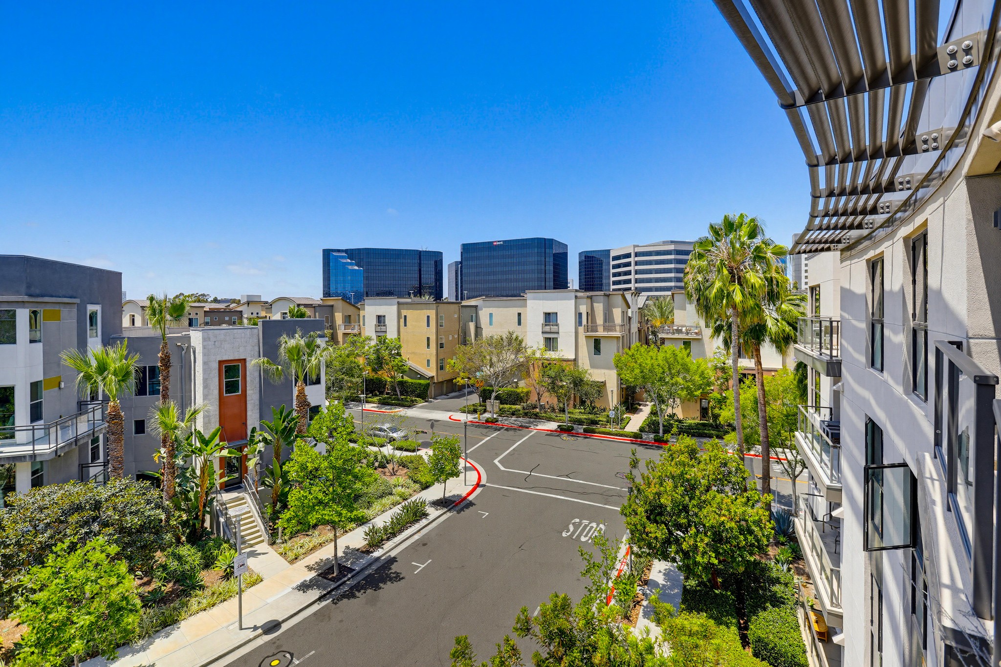 Virtual tour photo 64 of 68 for 402 Rockefeller UNIT 406