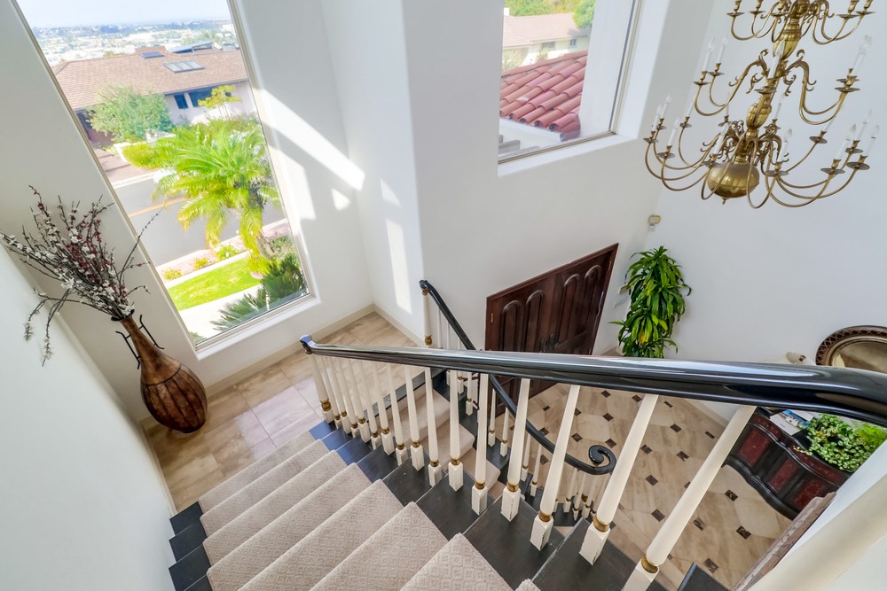 Virtual tour photo 9 of 73 for 4021 Bandini St