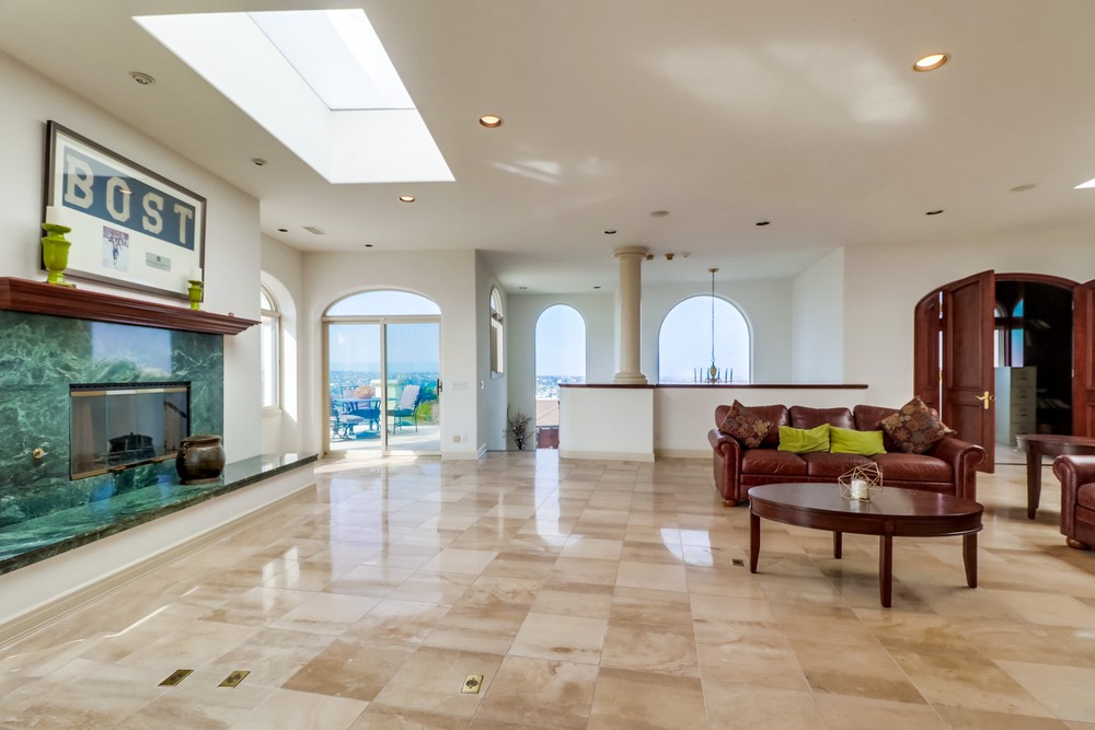 Virtual tour photo 12 of 73 for 4021 Bandini St
