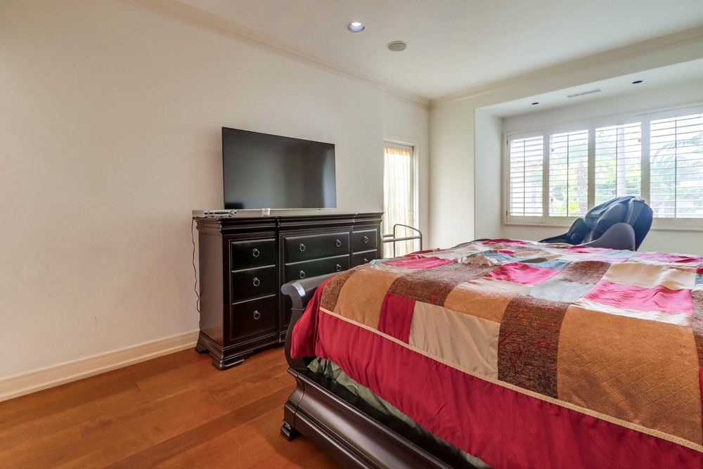 Virtual tour photo 38 of 73 for 4021 Bandini St