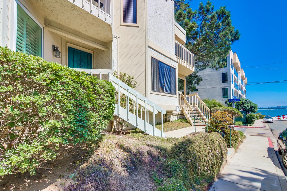 Virtual tour photo 4 of 51 for 4023 Everts St