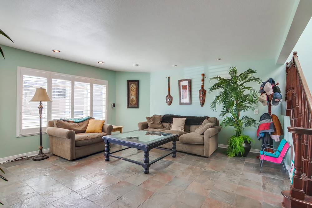 Virtual tour photo 9 of 51 for 4023 Everts St