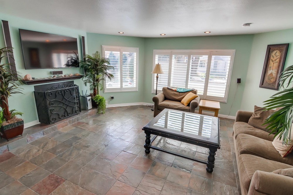 Virtual tour photo 12 of 51 for 4023 Everts St