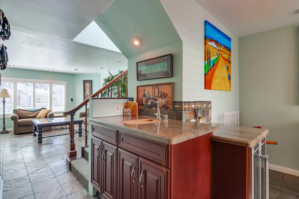 Virtual tour photo 17 of 51 for 4023 Everts St