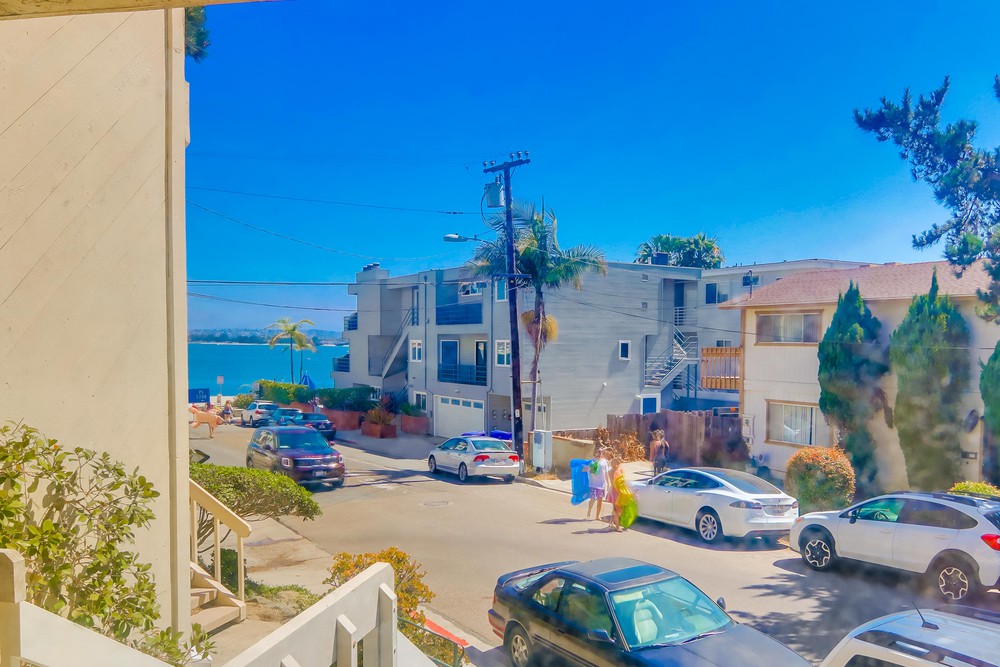 Virtual tour photo 30 of 51 for 4023 Everts St