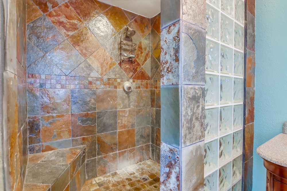 Virtual tour photo 46 of 51 for 4023 Everts St