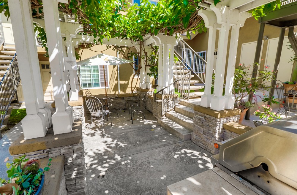 Virtual tour photo 9 of 38 for 4025 Florida St UNIT 5
