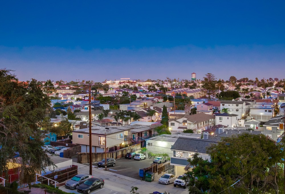 Virtual tour photo 7 of 39 for 4025 Georgia St